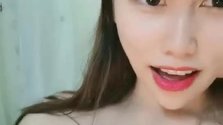 娇妻 雪白 呻吟-美女学生妹子是男友的乖母狗，戴着狗炼项圈乖乖让男友无套抽插~