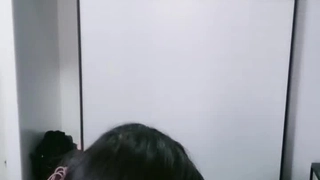 娇妻 雪白 呻吟-美女学生妹子是男友的乖母狗，戴着狗炼项圈乖乖让男友无套抽插~