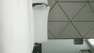 欧美日韩人妻激情-第一次与男友以外的男人在行使中车震!