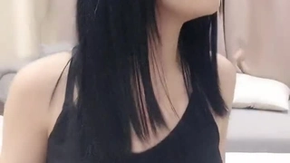 娇妻 雪白 呻吟-美女学生妹子是男友的乖母狗，戴着狗炼项圈乖乖让男友无套抽插~